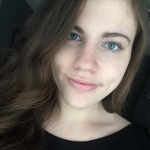 Meet your Posher, Jillian